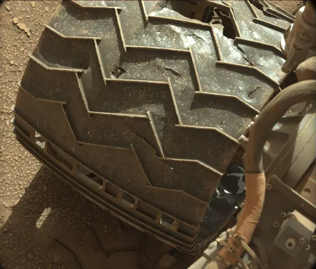 Sol 3878: Mast Camera (Mastcam)