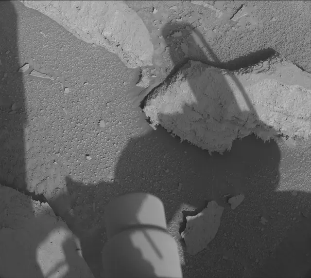 Sol 3878: Mast Camera (Mastcam)