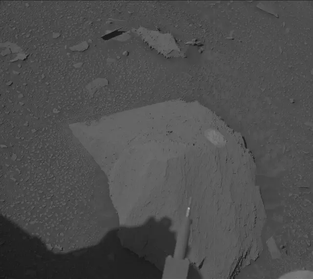 Sol 3880: Mast Camera (Mastcam)