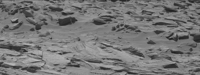 Sol 3880: Mast Camera (Mastcam)