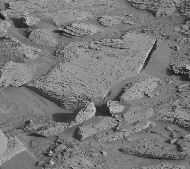 Sol 3880: Mast Camera (Mastcam)