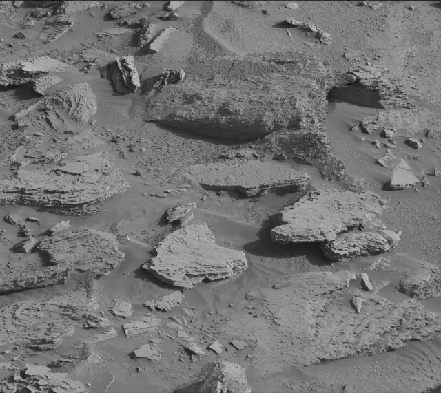 Sol 3880: Mast Camera (Mastcam)