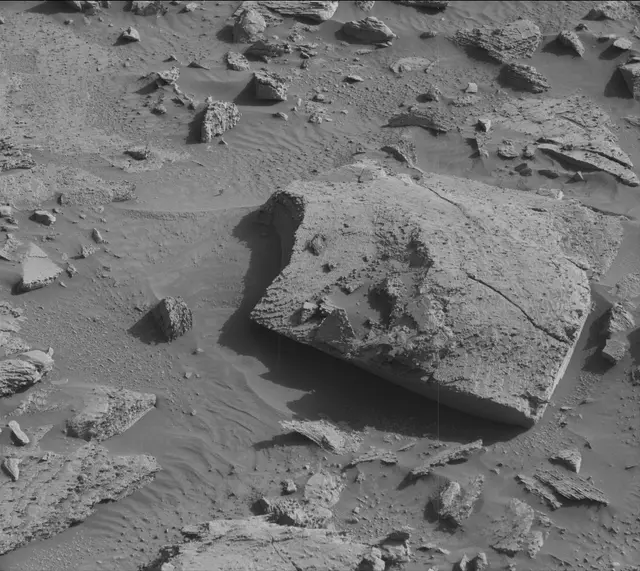 Sol 3880: Mast Camera (Mastcam)