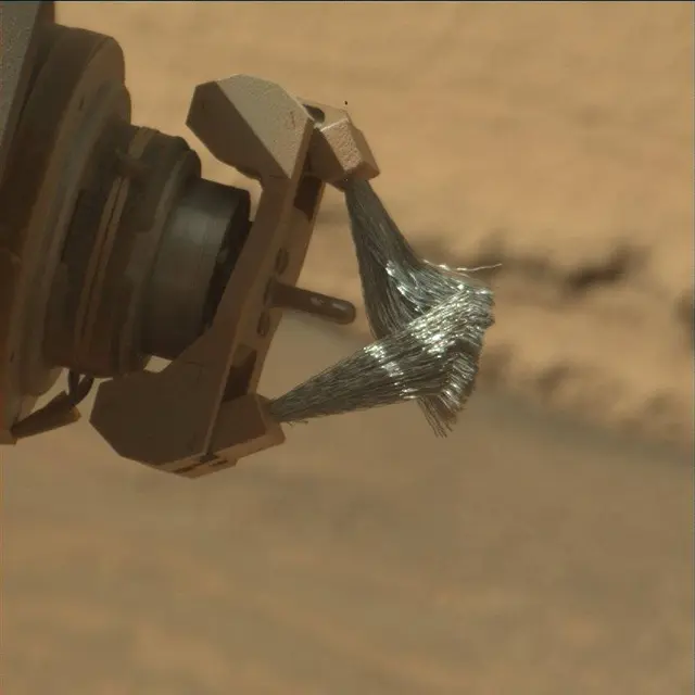 Sol 3880: Mast Camera (Mastcam)