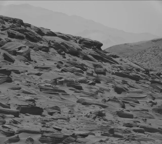 Sol 3880: Mast Camera (Mastcam)