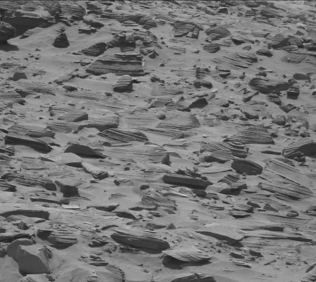 Sol 3880: Mast Camera (Mastcam)