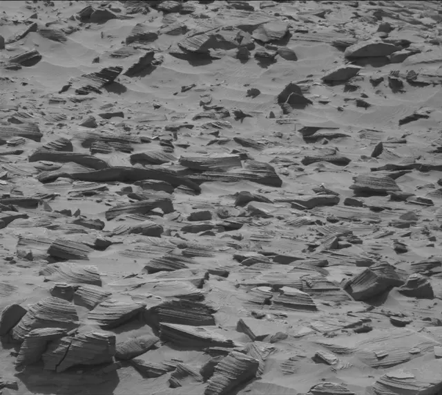 Sol 3880: Mast Camera (Mastcam)