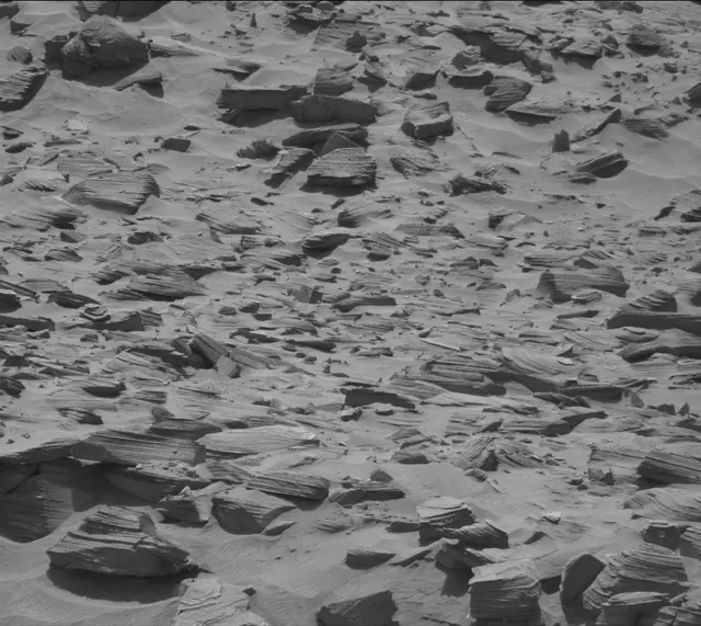 Sol 3880: Mast Camera (Mastcam)