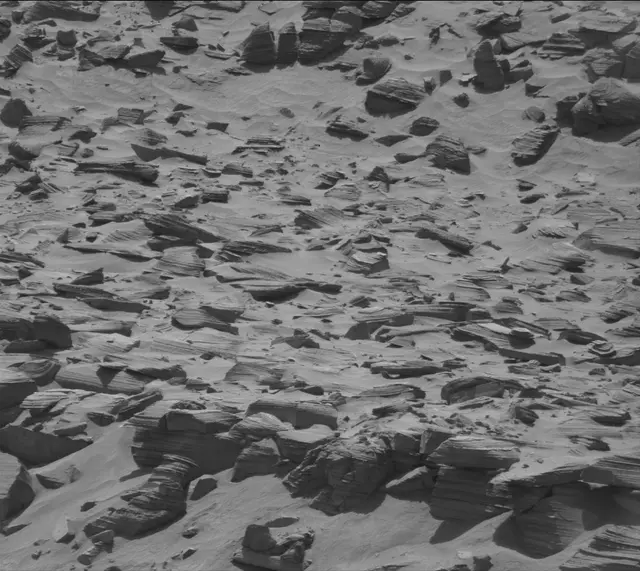 Sol 3880: Mast Camera (Mastcam)