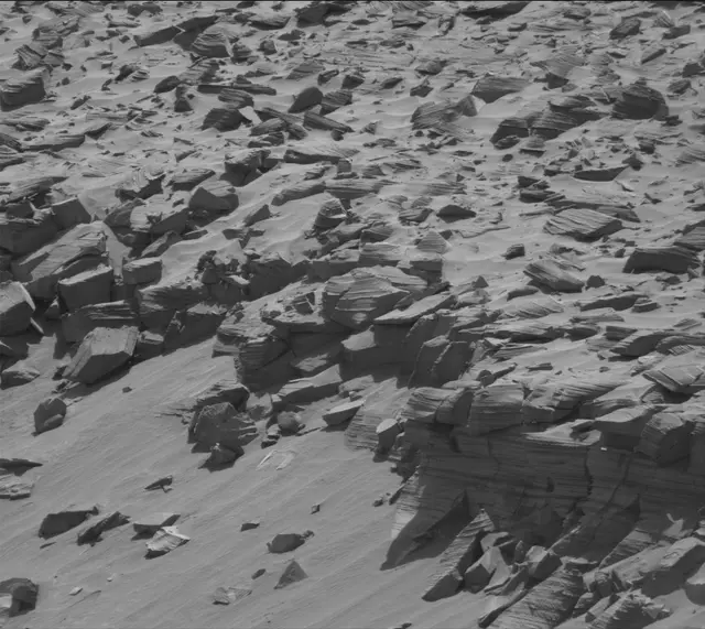 Sol 3880: Mast Camera (Mastcam)