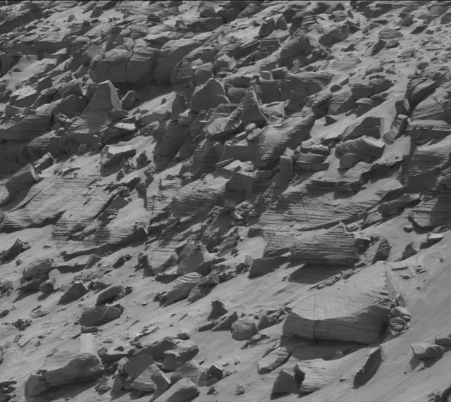 Sol 3880: Mast Camera (Mastcam)