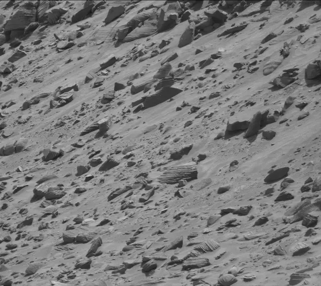 Sol 3880: Mast Camera (Mastcam)