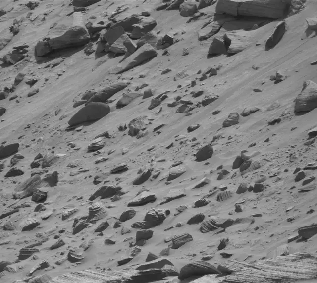 Sol 3880: Mast Camera (Mastcam)
