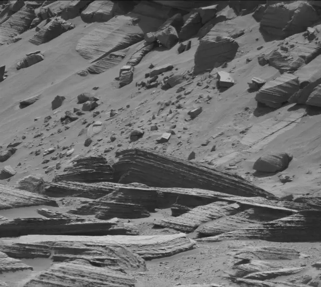 Sol 3880: Mast Camera (Mastcam)