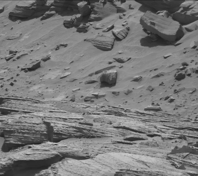 Sol 3880: Mast Camera (Mastcam)