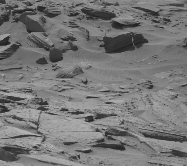Sol 3880: Mast Camera (Mastcam)