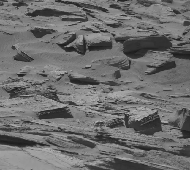 Sol 3880: Mast Camera (Mastcam)