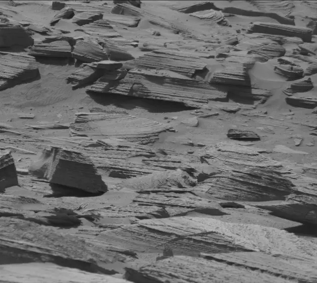 Sol 3880: Mast Camera (Mastcam)