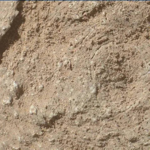 Sol 3880: Mars Hand Lens Imager (MAHLI)