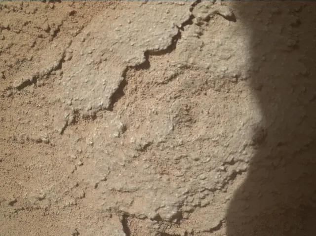 Sol 3880: Mars Hand Lens Imager (MAHLI)
