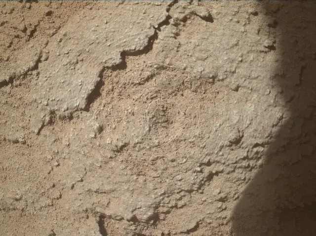 Sol 3880: Mars Hand Lens Imager (MAHLI)