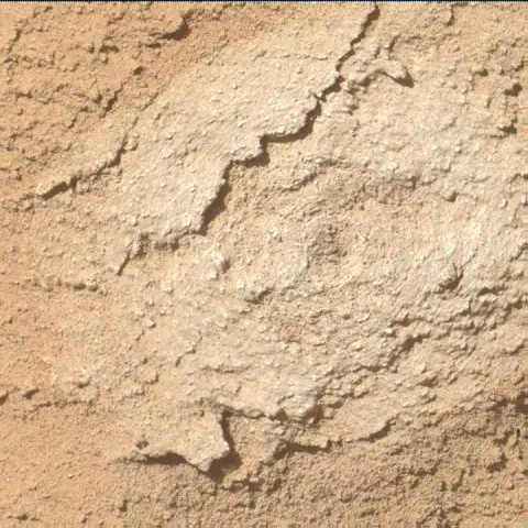 Sol 3880: Mars Hand Lens Imager (MAHLI)