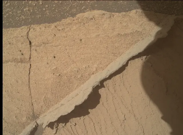 Sol 3880: Mars Hand Lens Imager (MAHLI)