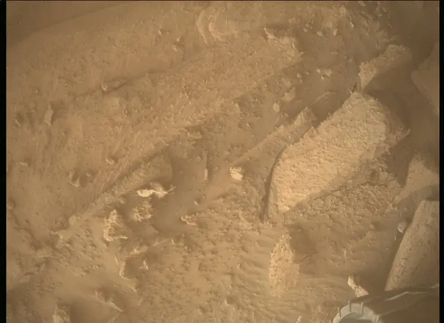 Sol 3880: Mars Descent Imager (MARDI)