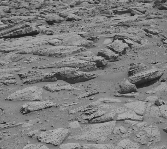 Sol 3885: Mast Camera (Mastcam)