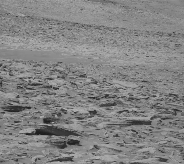 Sol 3885: Mast Camera (Mastcam)