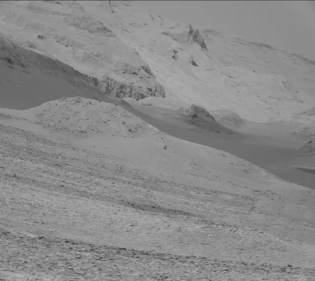 Sol 3885: Mast Camera (Mastcam)