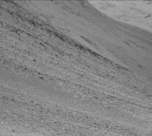 Sol 3885: Mast Camera (Mastcam)