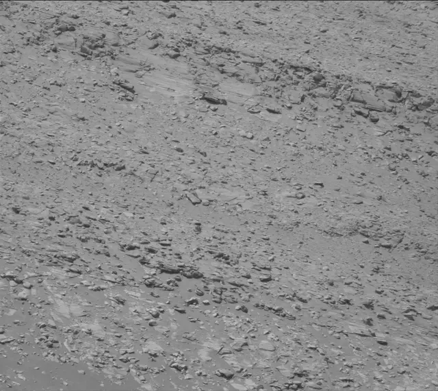 Sol 3885: Mast Camera (Mastcam)