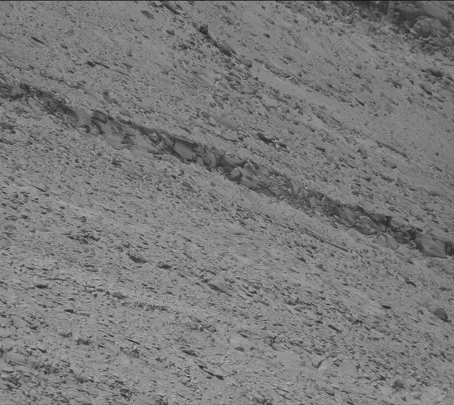 Sol 3885: Mast Camera (Mastcam)