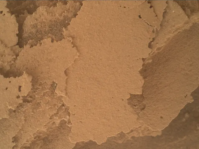 Sol 3885: Mars Hand Lens Imager (MAHLI)
