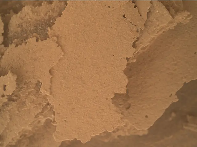 Sol 3885: Mars Hand Lens Imager (MAHLI)