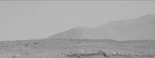 Sol 3886: Mast Camera (Mastcam)