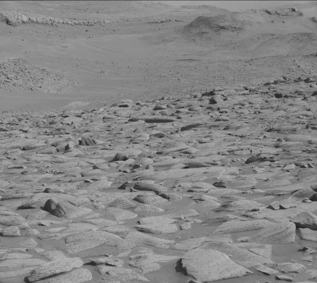 Sol 3886: Mast Camera (Mastcam)