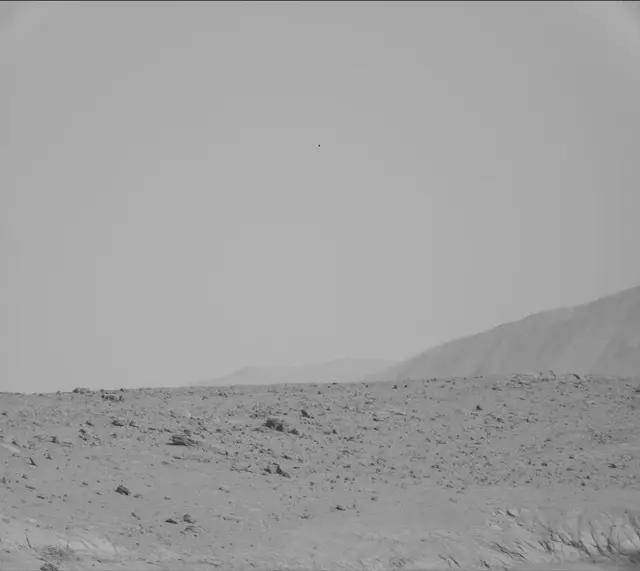 Sol 3886: Mast Camera (Mastcam)