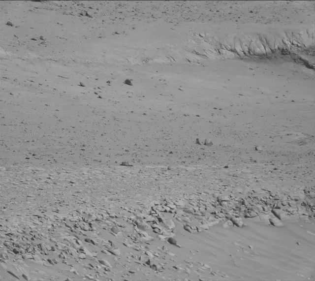 Sol 3886: Mast Camera (Mastcam)