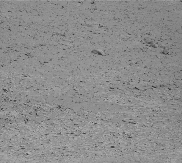 Sol 3886: Mast Camera (Mastcam)