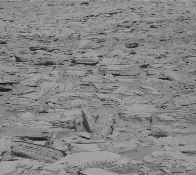 Sol 3886: Mast Camera (Mastcam)