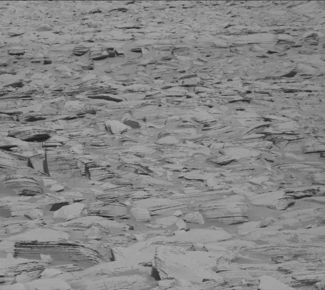 Sol 3886: Mast Camera (Mastcam)