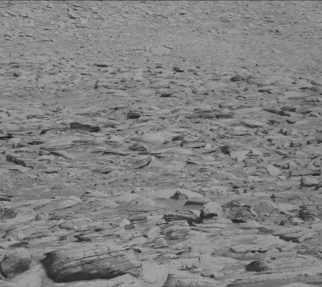 Sol 3886: Mast Camera (Mastcam)
