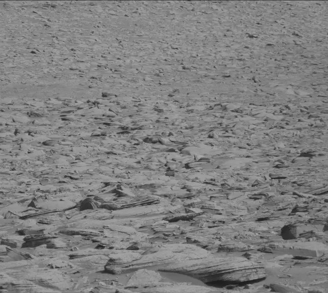 Sol 3886: Mast Camera (Mastcam)