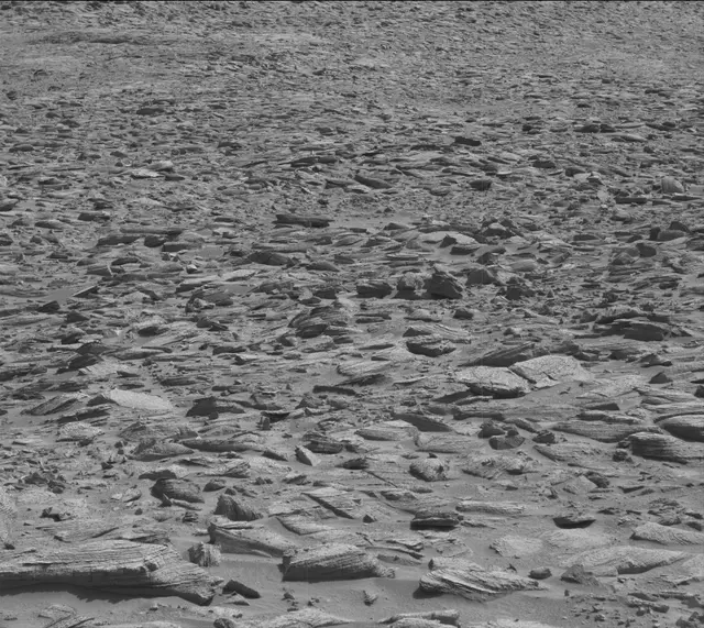 Sol 3887: Mast Camera (Mastcam)
