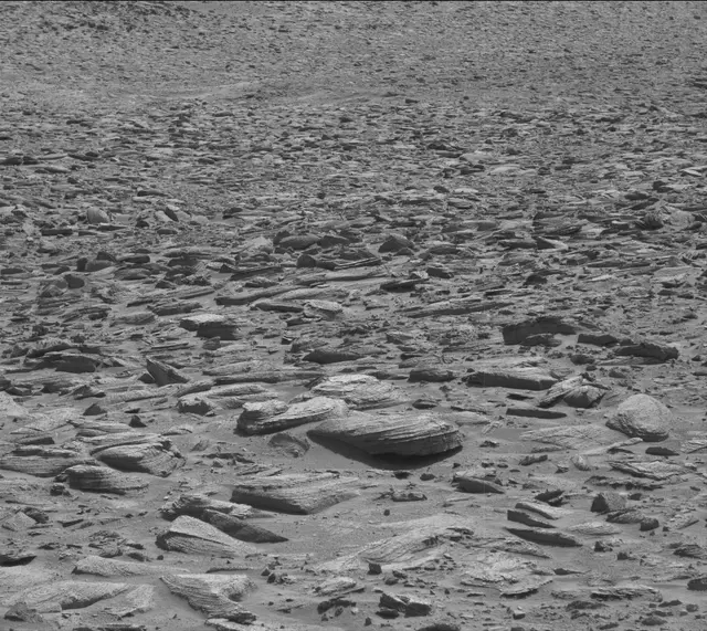 Sol 3887: Mast Camera (Mastcam)