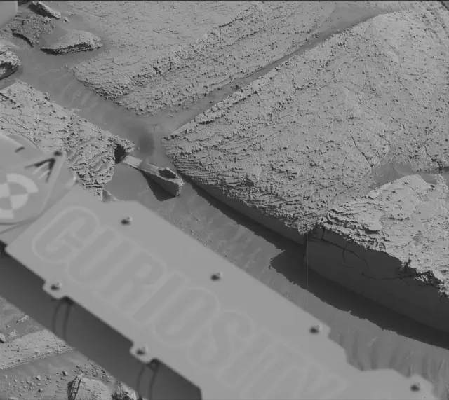 Sol 3887: Mast Camera (Mastcam)