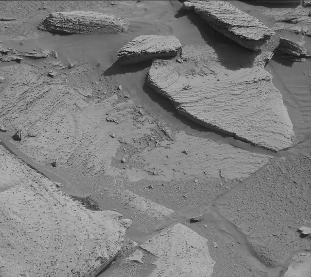 Sol 3887: Mast Camera (Mastcam)