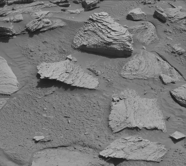 Sol 3887: Mast Camera (Mastcam)